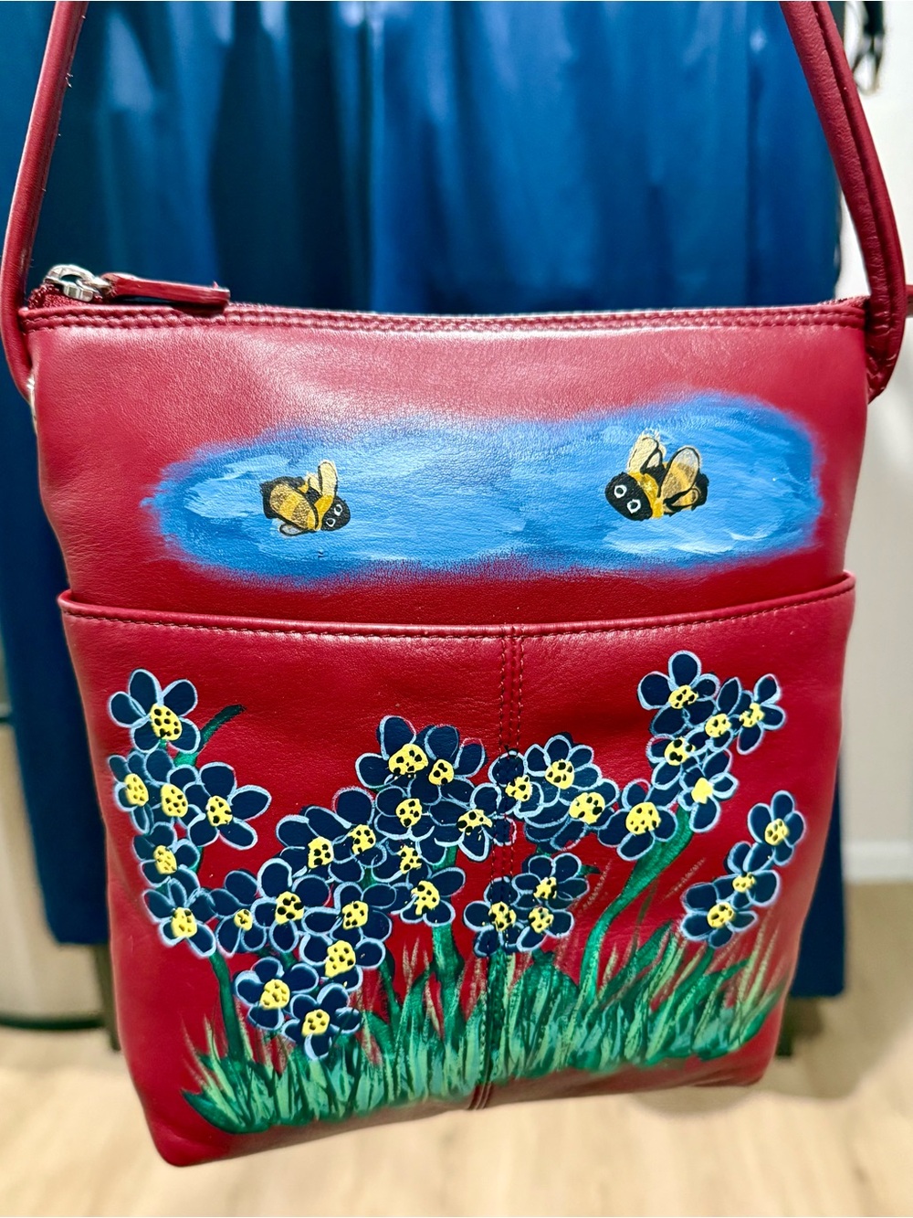 iLi NYC Midi Sac leather hand painted crossbody